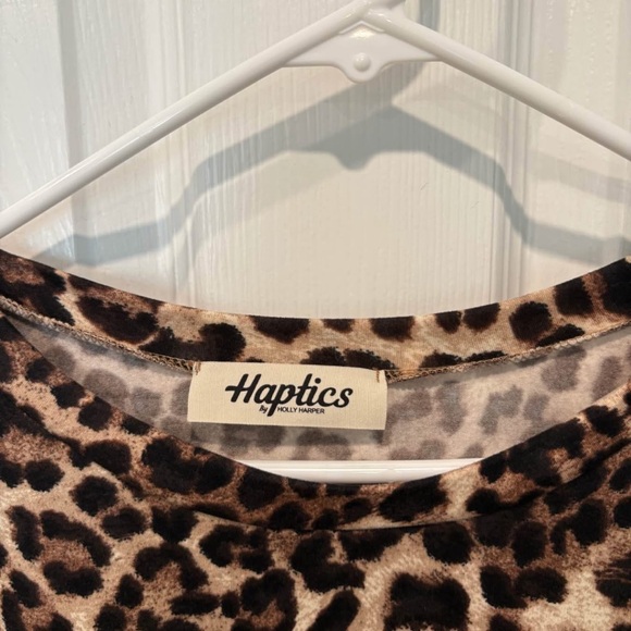 Black and brown leopard knit top, XL ￼
Brand: Haptics - Picture 5 of 5